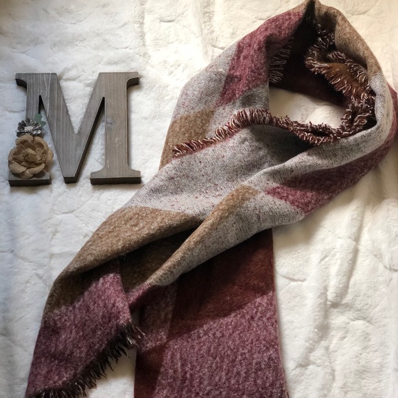 Nordstrom Accessories - Plaid Blanket Scarf